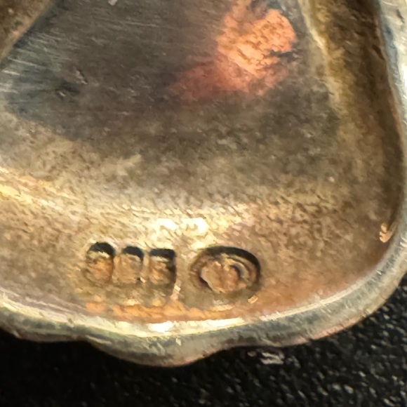 925 Sterling Silver Flower Pendant with Amethyst - Picture 3 of 6